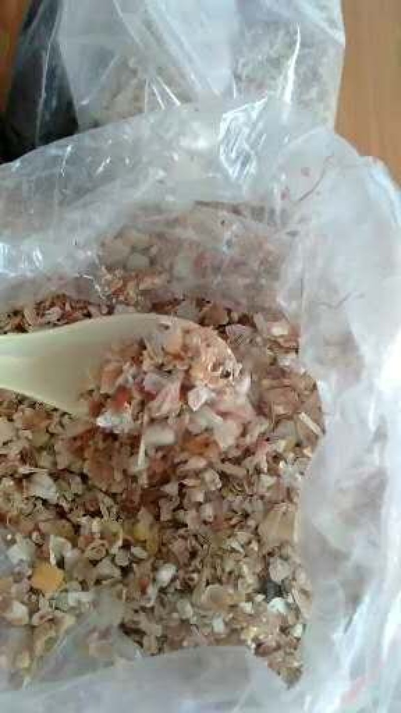 厂家饲料供应大片玉米皮含玉米粒适合养羊用玉米皮