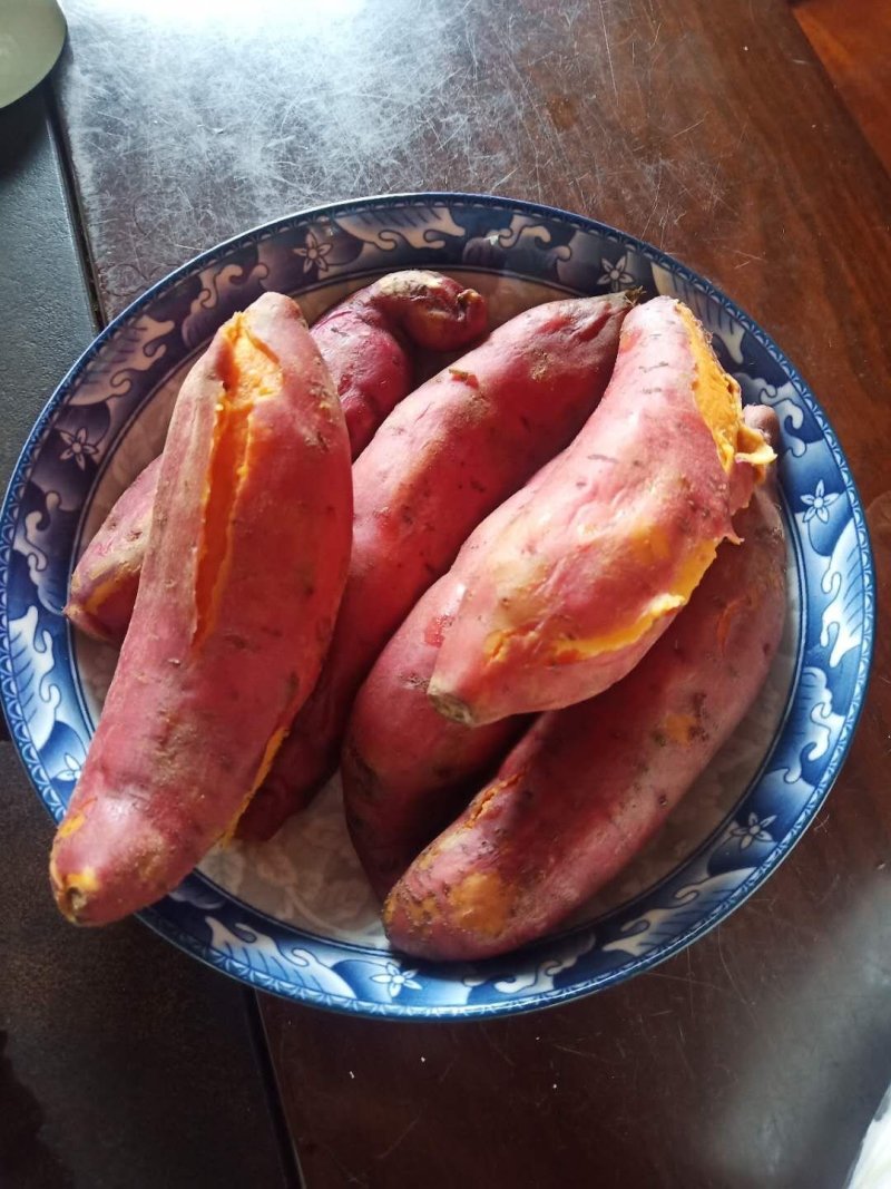 山东平度莱西西瓜红红薯大量上市，质优价廉烟薯二五