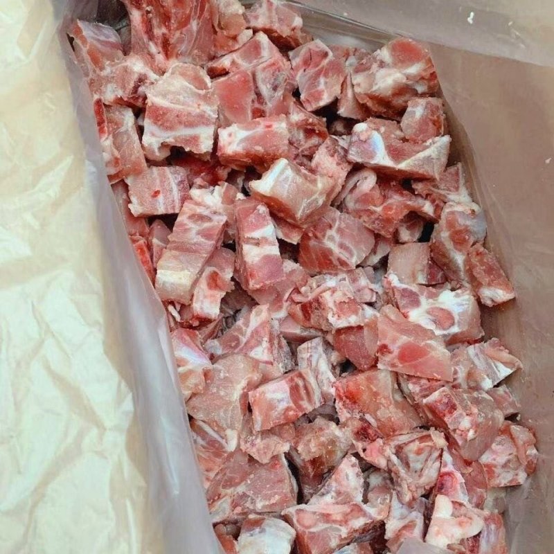 新鲜冷冻猪肉排骨粒猪肉排多肉排骨粒20斤无颈前排粒