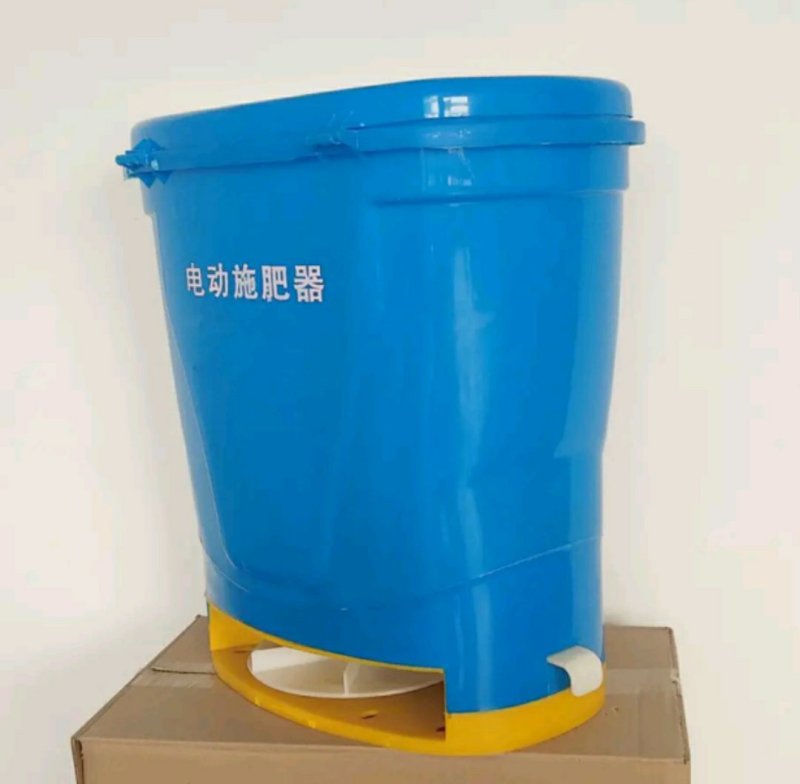 农田撒肥机背负式电动施肥机鱼塘鱼饵抛洒机全自动撒化肥机