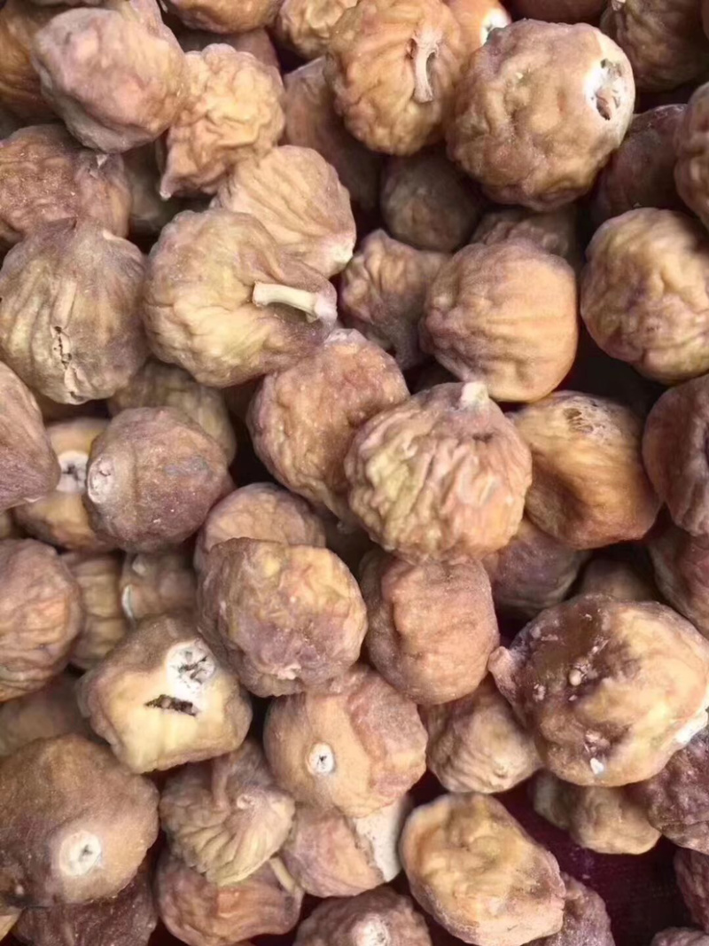 《伊朗无花果》口感非常好，可以煲汤，可以泡酒，可以泡茶。