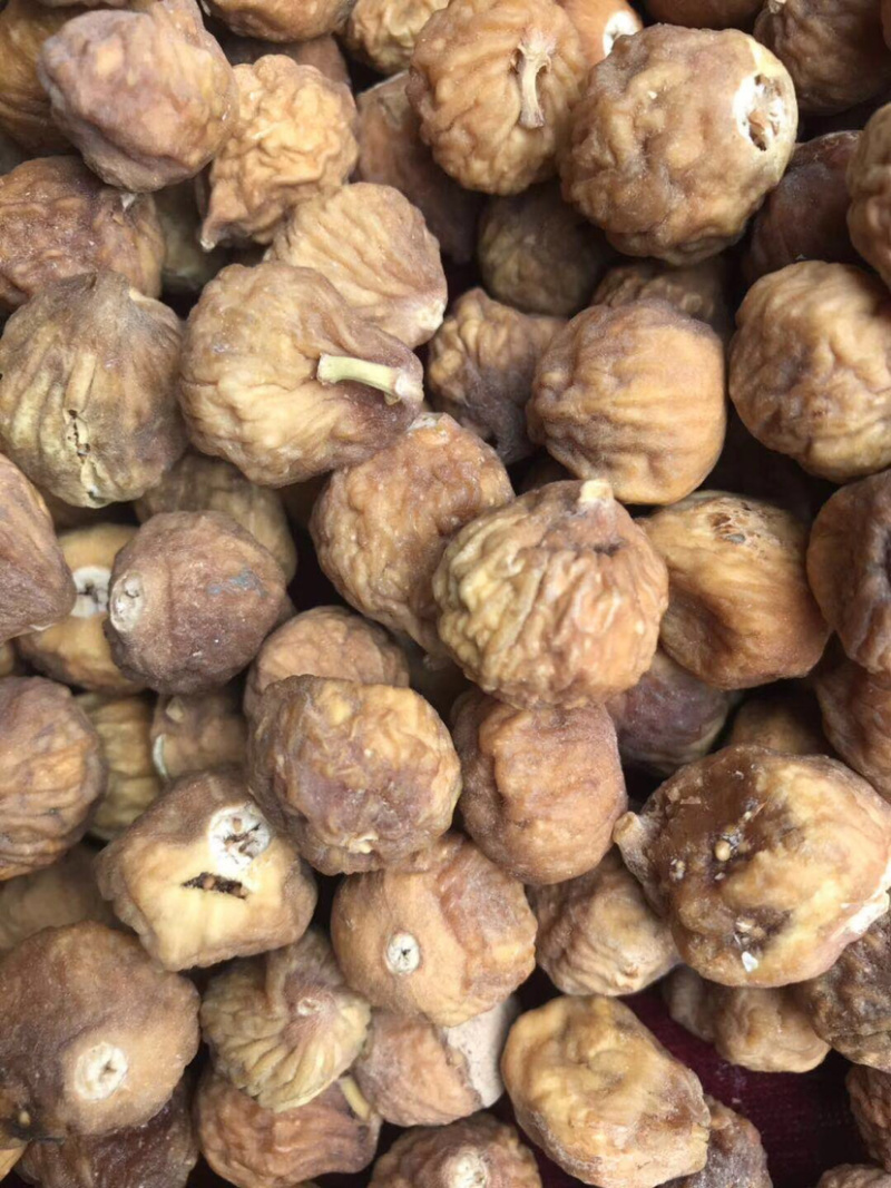 《伊朗无花果》口感非常好，可以煲汤，可以泡酒，可以泡茶。