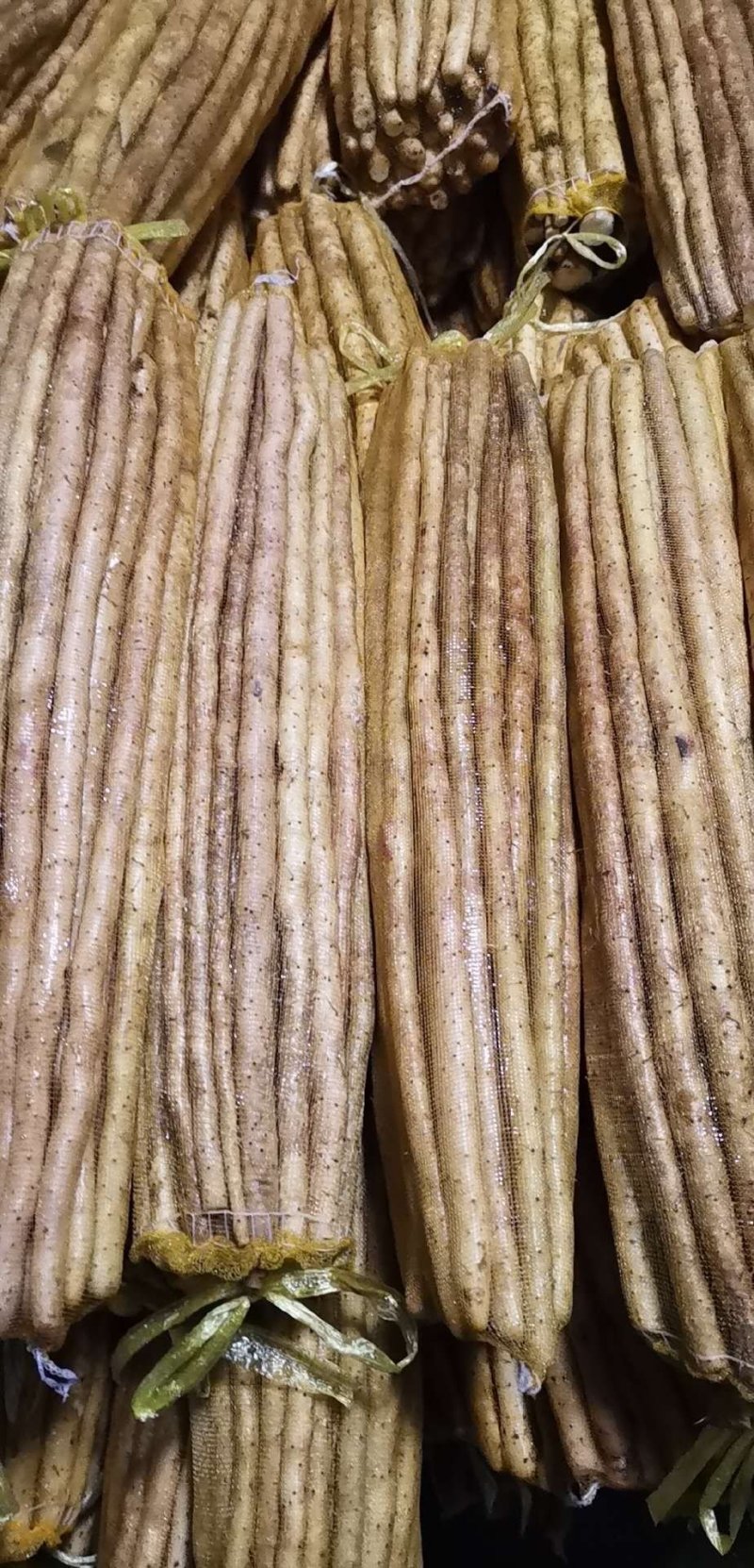 新山药紫药小白嘴箱货2—3厘米50—70厘米大量供应