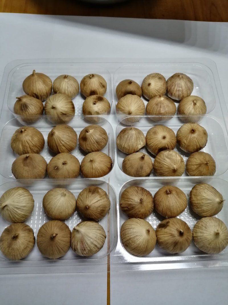 黑蒜厂家直供独头黑蒜500克可贴牌加工
