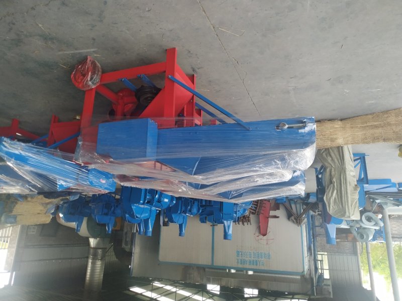 新型铡揉一体直喷秸秆粉碎机