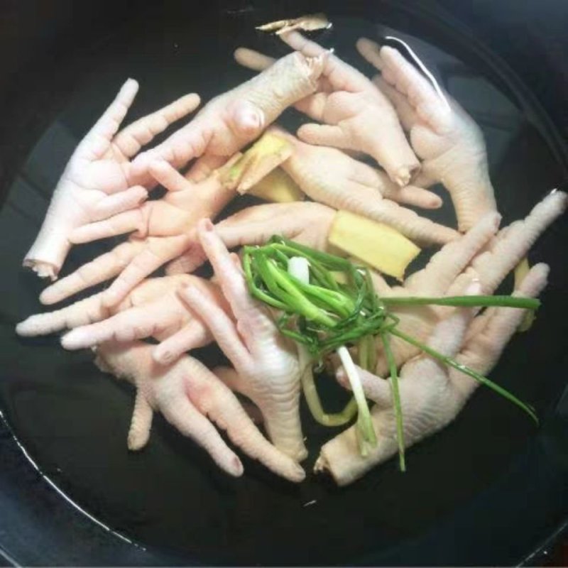 (顺丰发货)新鲜鸡凤爪冷冻短鸡爪生鲜凤爪批发4斤装鸡爪新