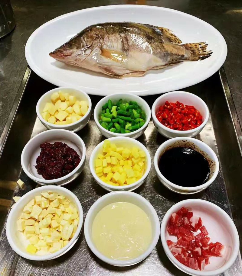 臭鳜鱼黄山特产去磷去鳃净膛真空包装泡沫箱冰袋保鲜快递