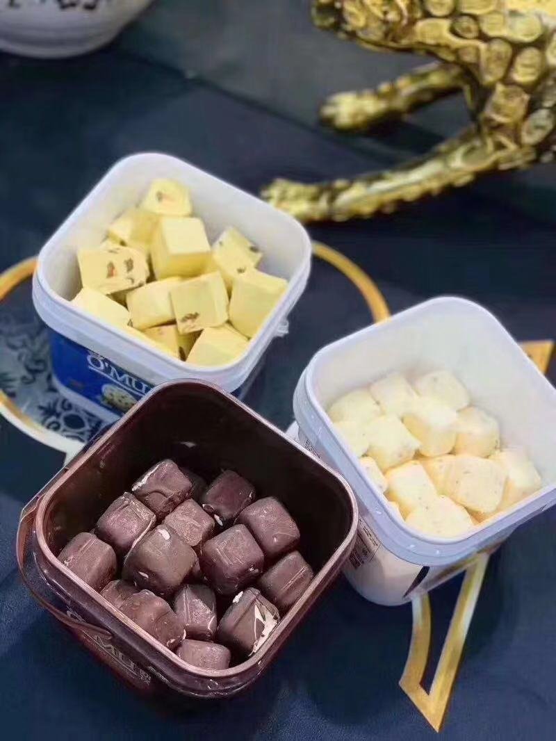欧牧冰淇淋桶装冰淇淋草莓酸奶味朗姆味雪糕网红爆款