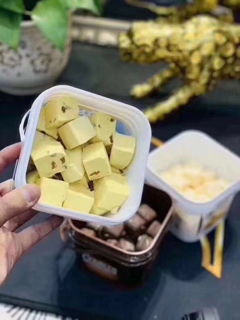 欧牧冰淇淋桶装冰淇淋草莓酸奶味朗姆味雪糕网红爆款
