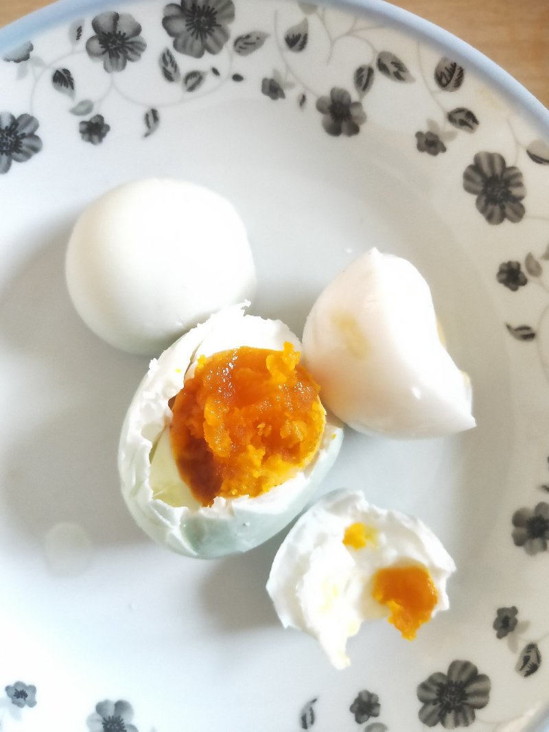 咸鸭蛋咸蛋黄出油咸鸭蛋