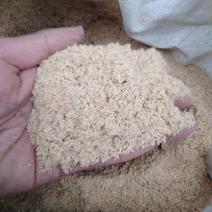 米糠有碎米农民家老式碾米机米糠还有米皮麸很划算