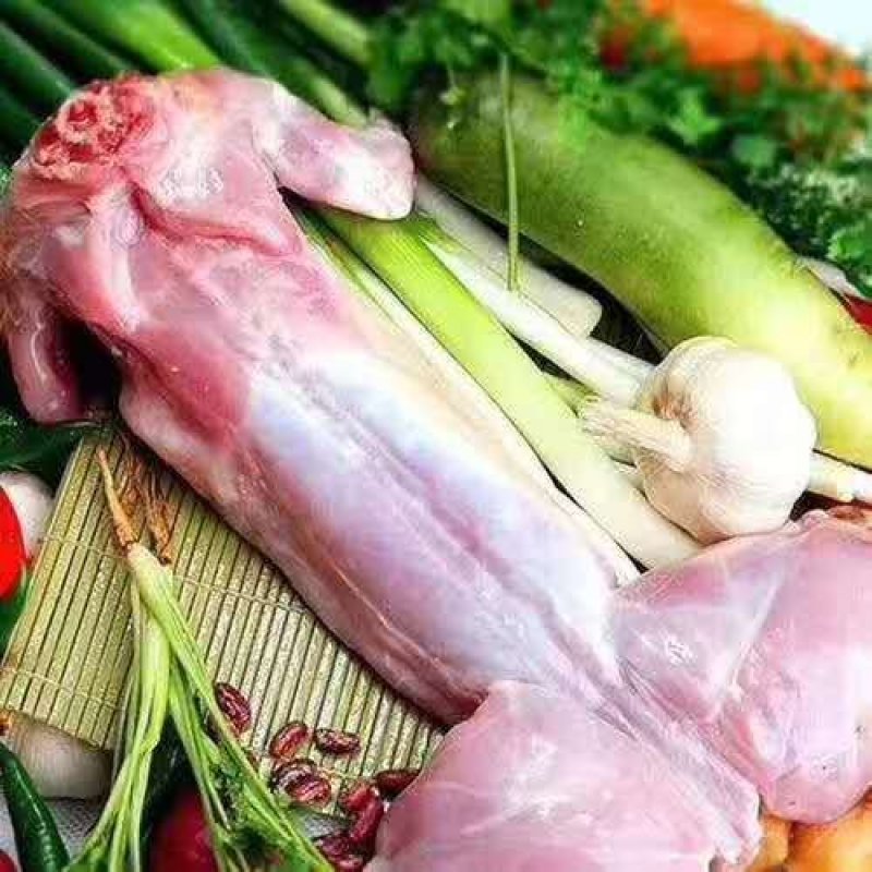 兔肉扒皮兔肉现杀现宰，獭兔肉兔，兔头
