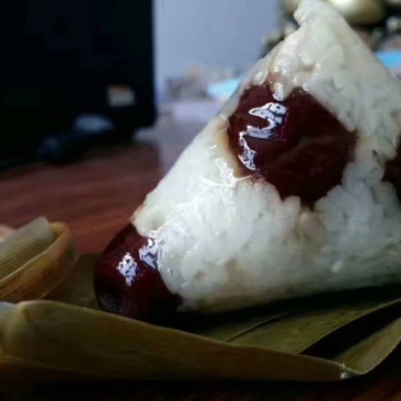 红枣江米粽子，传统手工包的绝无添加剂