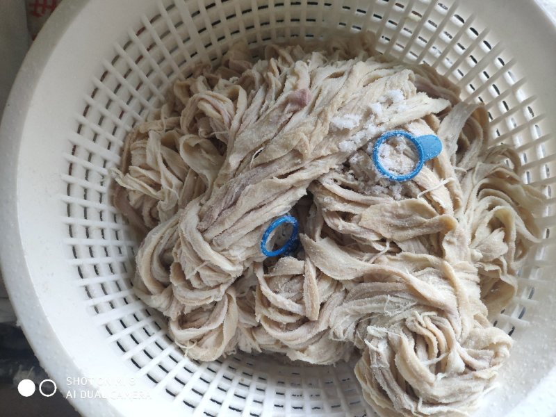 猪肠衣批发十二路水煮猪肠衣灌粉肠香肠手掰肠
