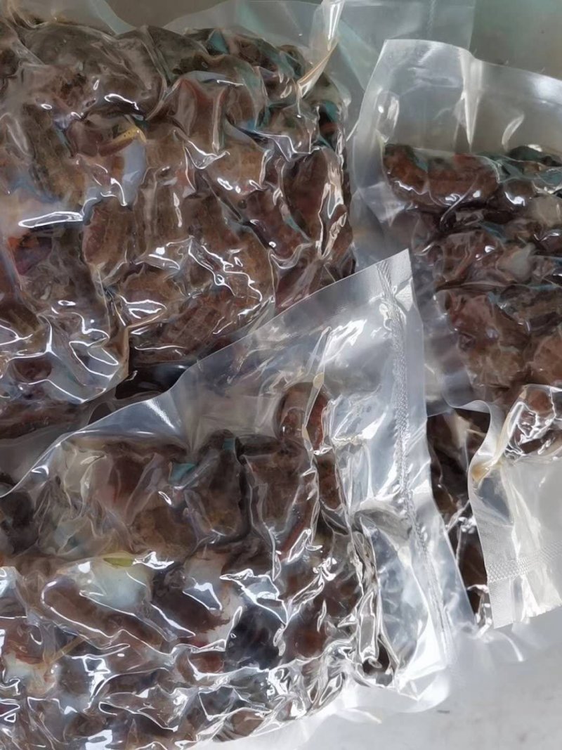 龙虾球皮薄肉厚味道鲜美，分别是一级，二级，三级，货源充足
