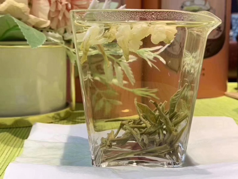 茉莉花茶白雪芽，新茶7窘浓花香一斤两罐装