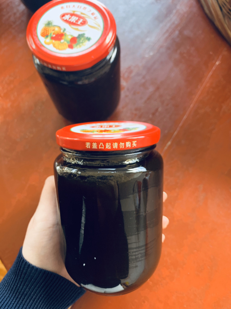 枇杷膏，纯手工熬制，做良心买卖