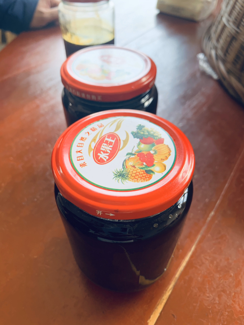 枇杷膏，纯手工熬制，做良心买卖