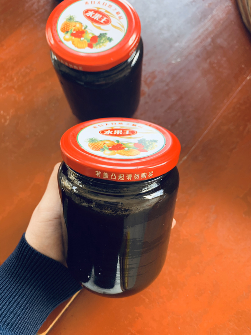 枇杷膏，纯手工熬制，做良心买卖