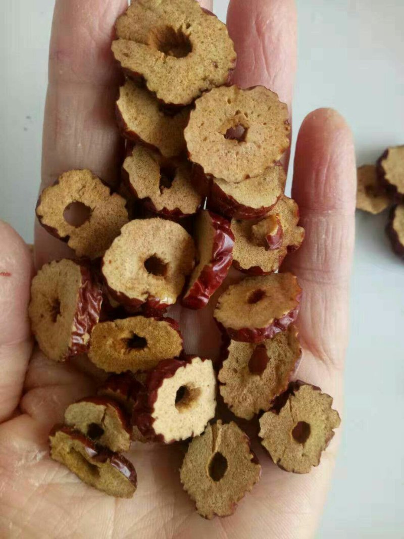 新货若羌红枣片灰枣圈枣肉干加工厂直供酥脆香甜泡茶磨粉