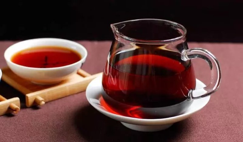 云南纯料手工制作古树红茶