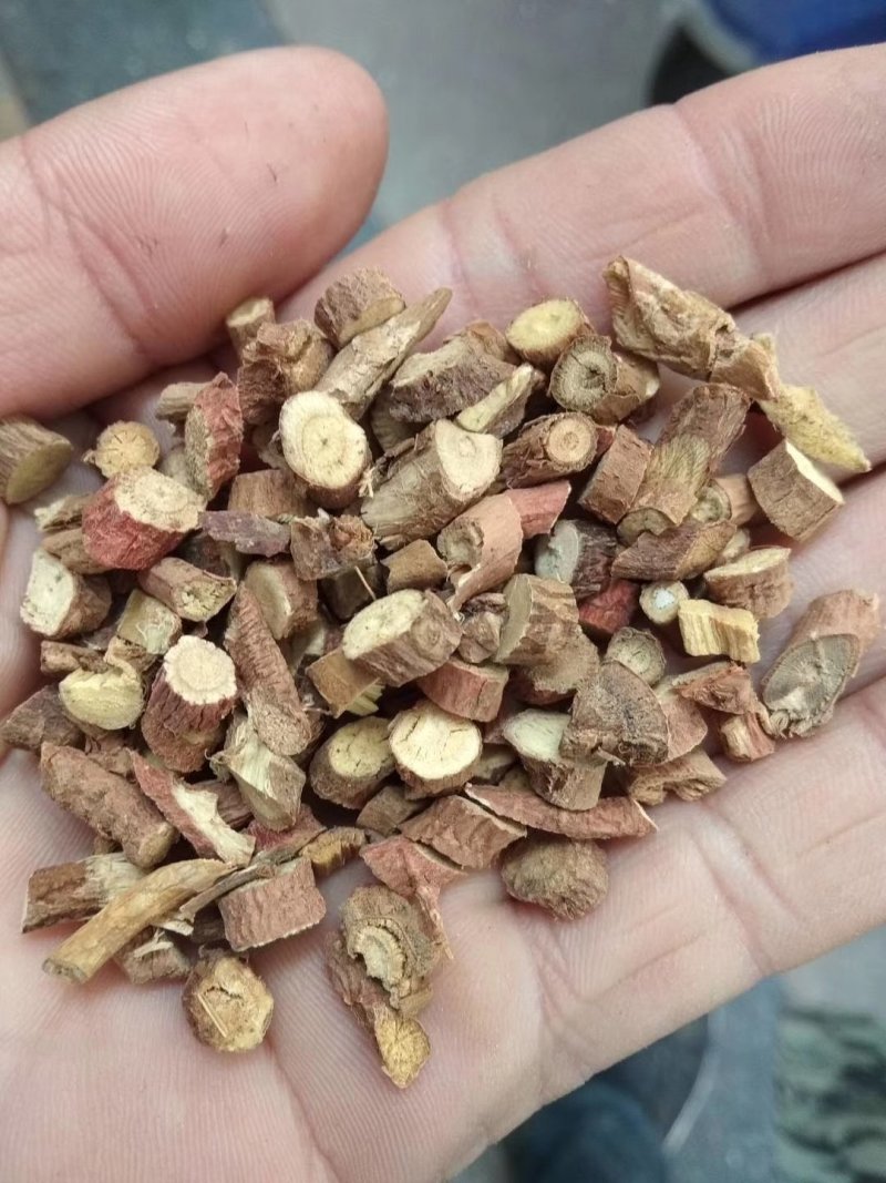 甘草粒，红皮甘草粒，颜色漂亮干度好，大量现货供应