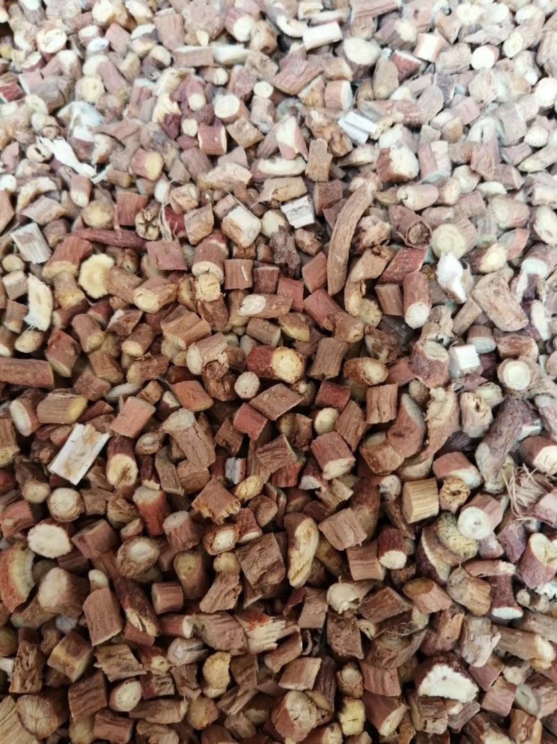 甘草粒，红皮甘草粒，颜色漂亮干度好，大量现货供应