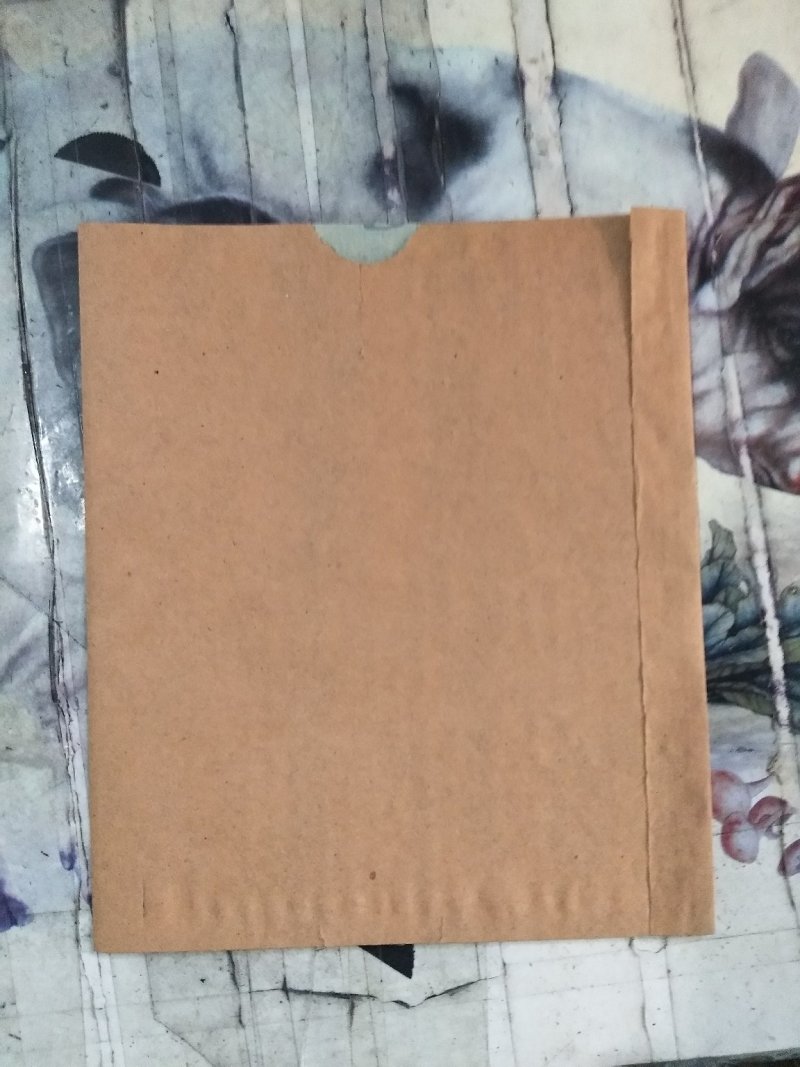 秋月梨袋，外纸复合纸，内纸黄蜡纸