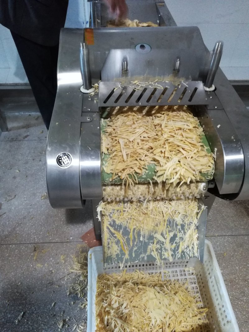 大山鲜嫩楠竹笋丝，适用：炒下火锅沌排骨都脚