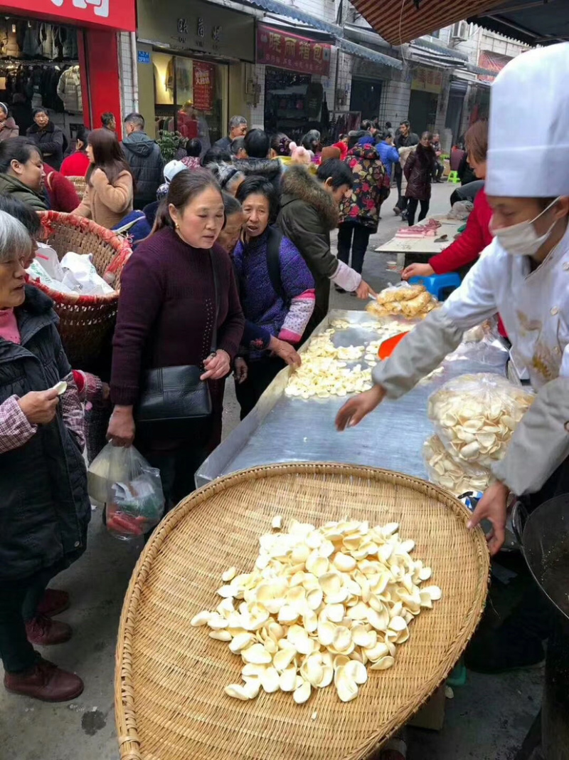 黄金薯片热卖中大量现货地摊热卖