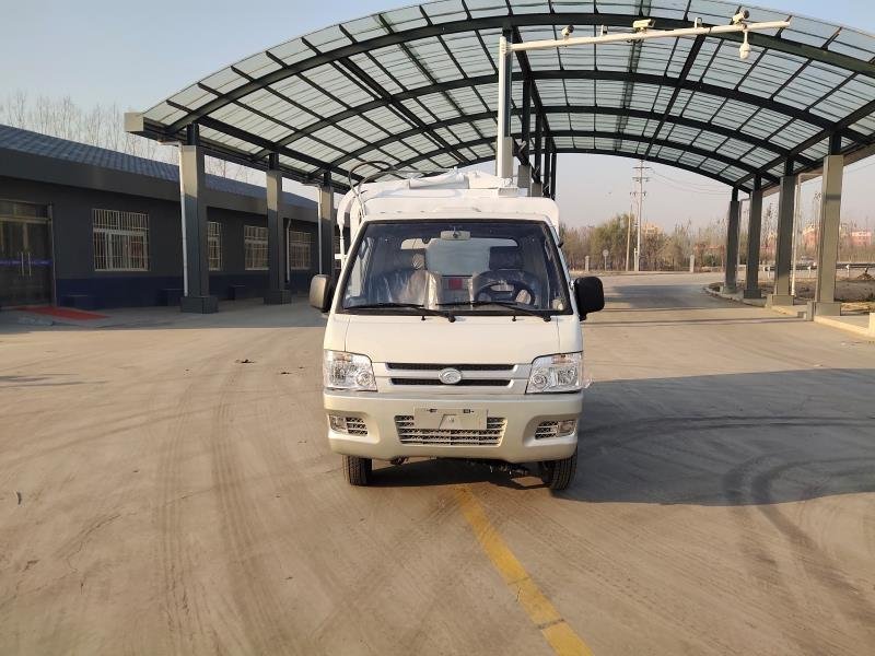 电动挂桶垃圾车小型垃圾清运车
