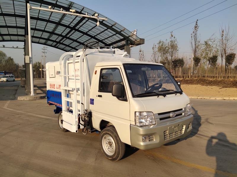 电动挂桶垃圾车小型垃圾清运车