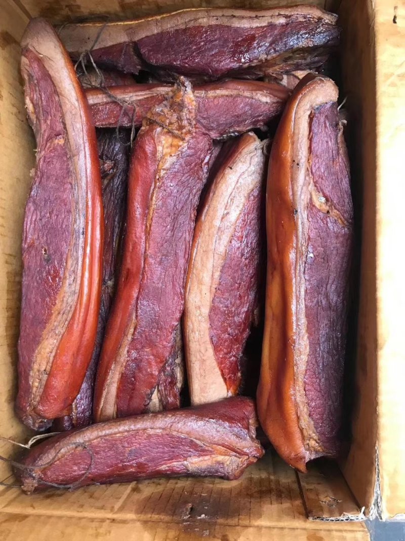 烟熏后腿肉腊肉(有散的和真空包装的