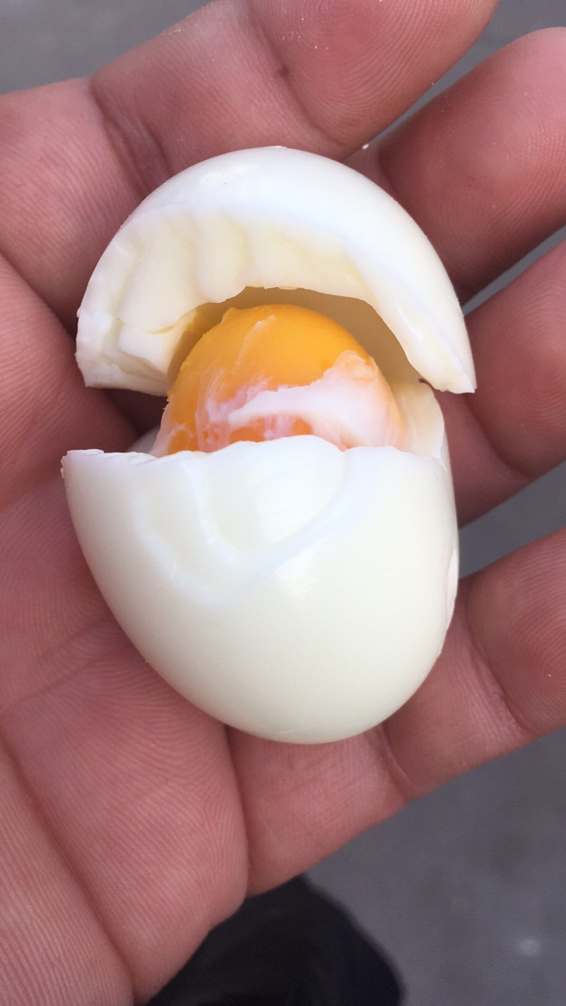 卖土鸡蛋正宗放养土鸡，纯粮食喂养！鸡🥚香