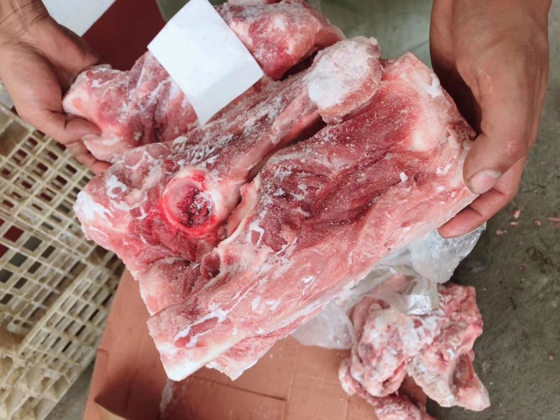 冻猪产品进口分割的叉尾