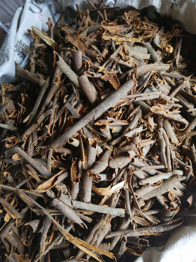 肉桂碎桂碎桂皮肉桂桂通烟桂桂皮碎片