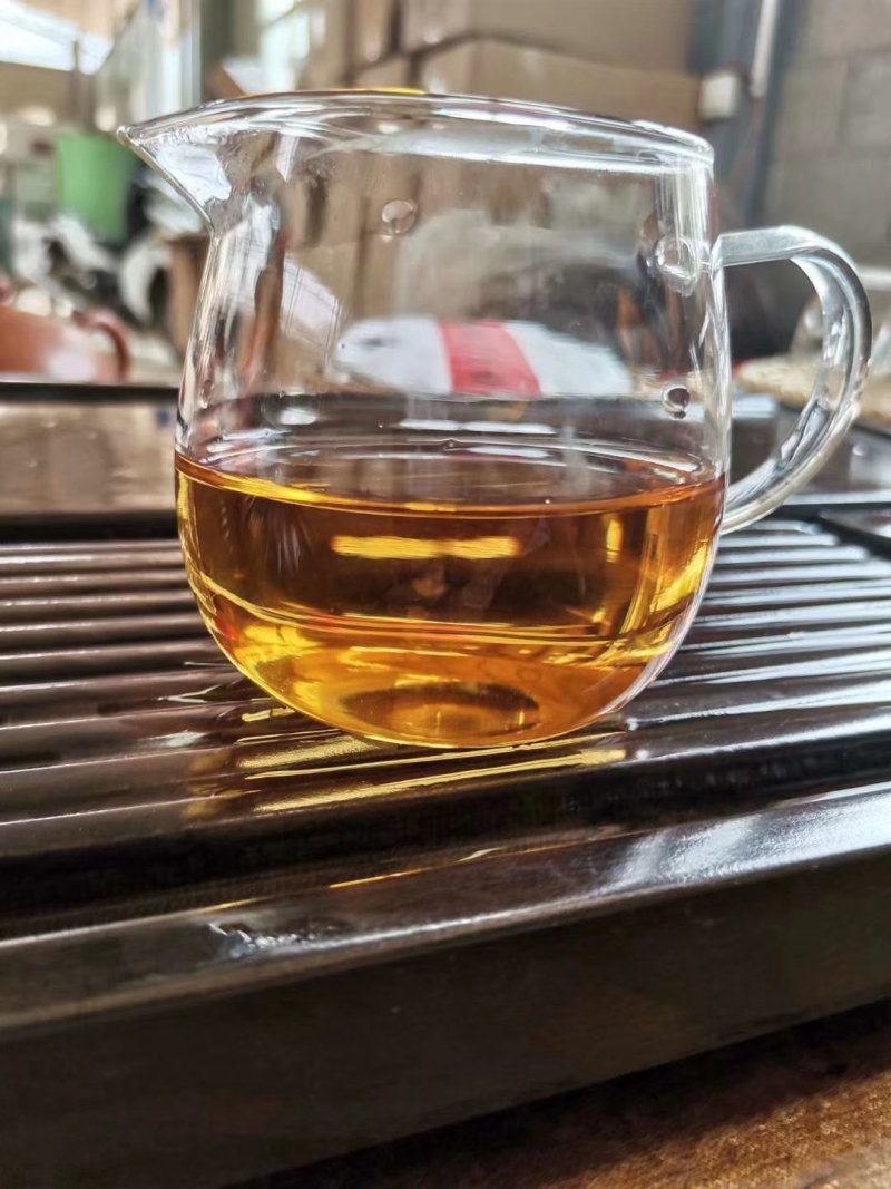 云南风庆野生乔木大树红