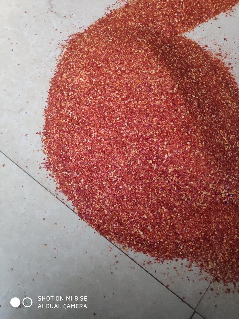 产地直销优质。辣椒粉，干辣椒品种有三英椒，子弹头，灯茏椒