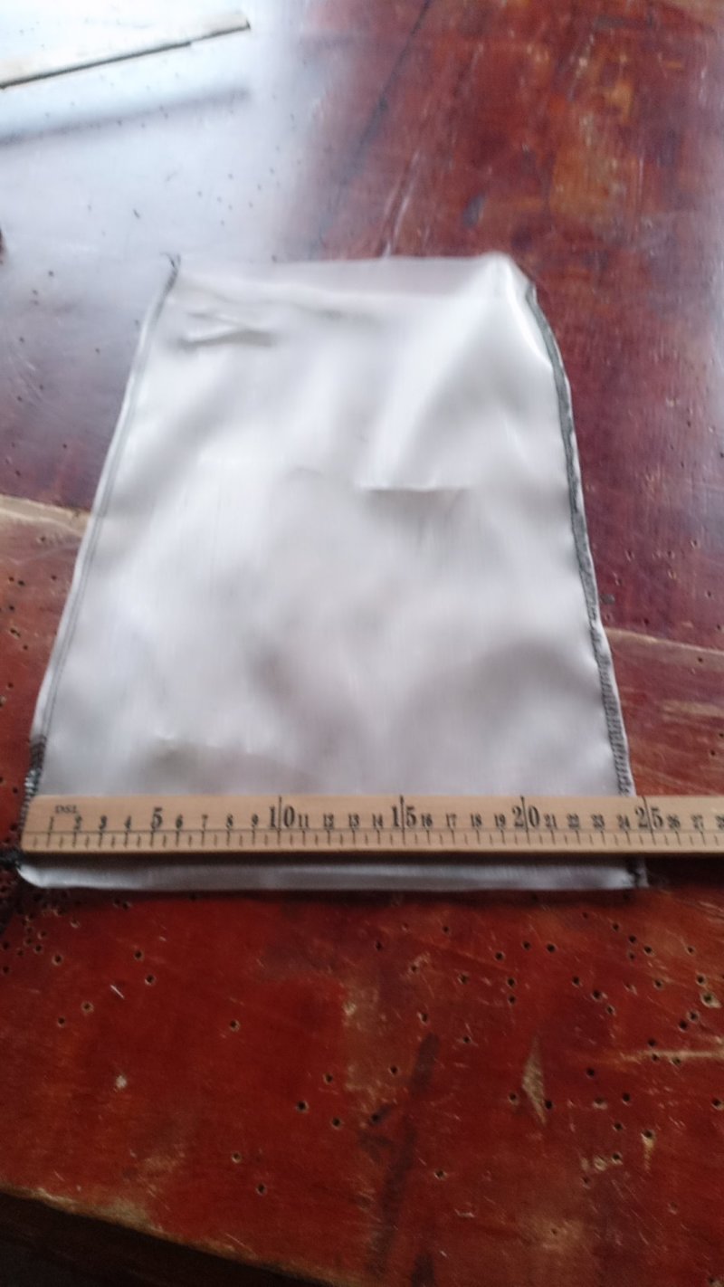 欢迎老板来订做各式水果套袋，有布质和无纺布袋