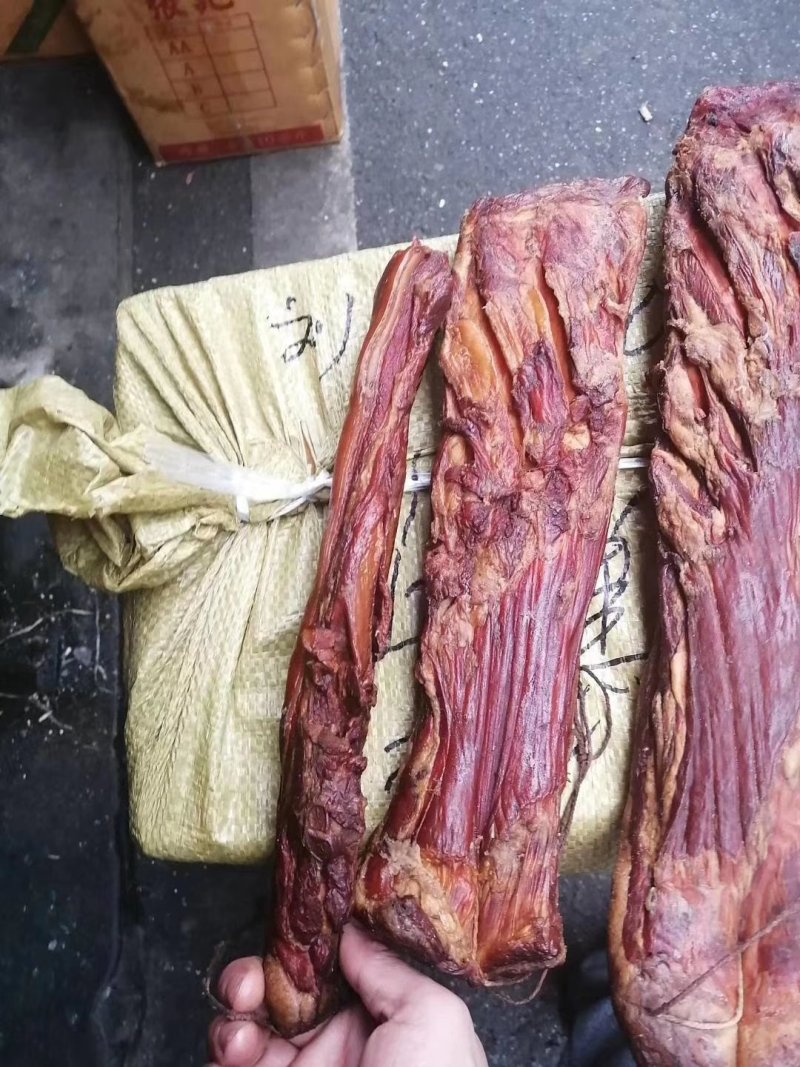 烟熏五花肉腊肉(还有红五花。风干五花。可打真空