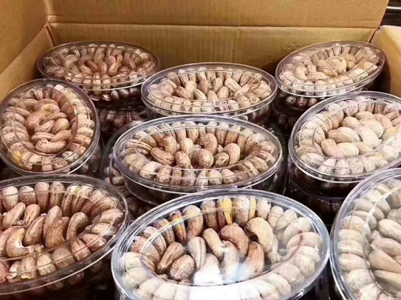 越南盐焗腰果带皮炭烧腰果非油炸零食400克