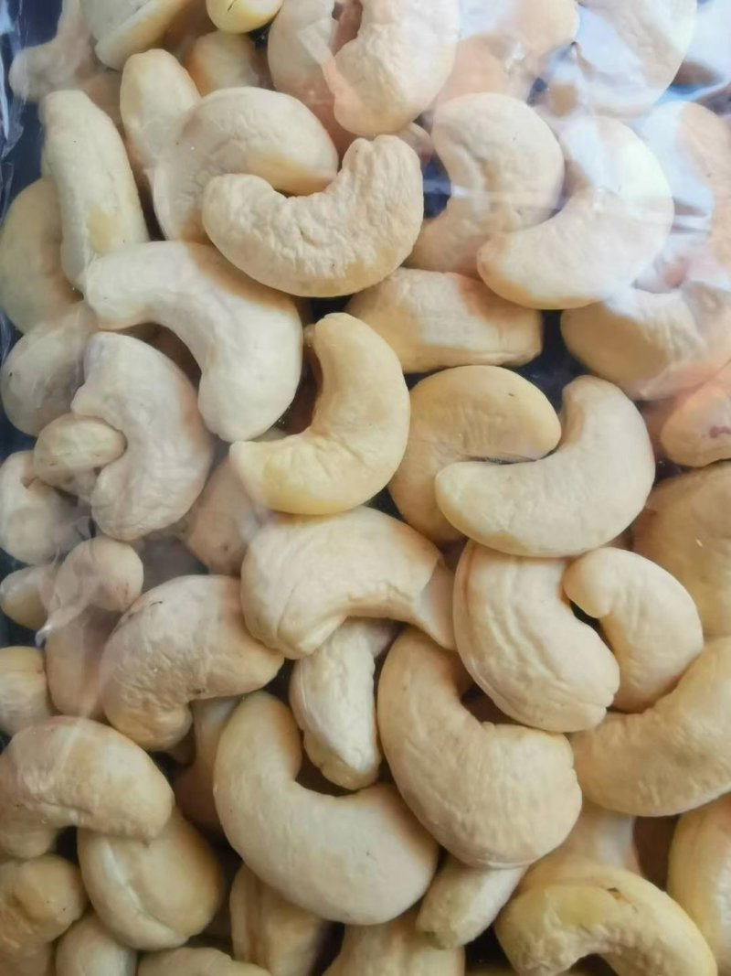 腰果盐焗紫衣腰果