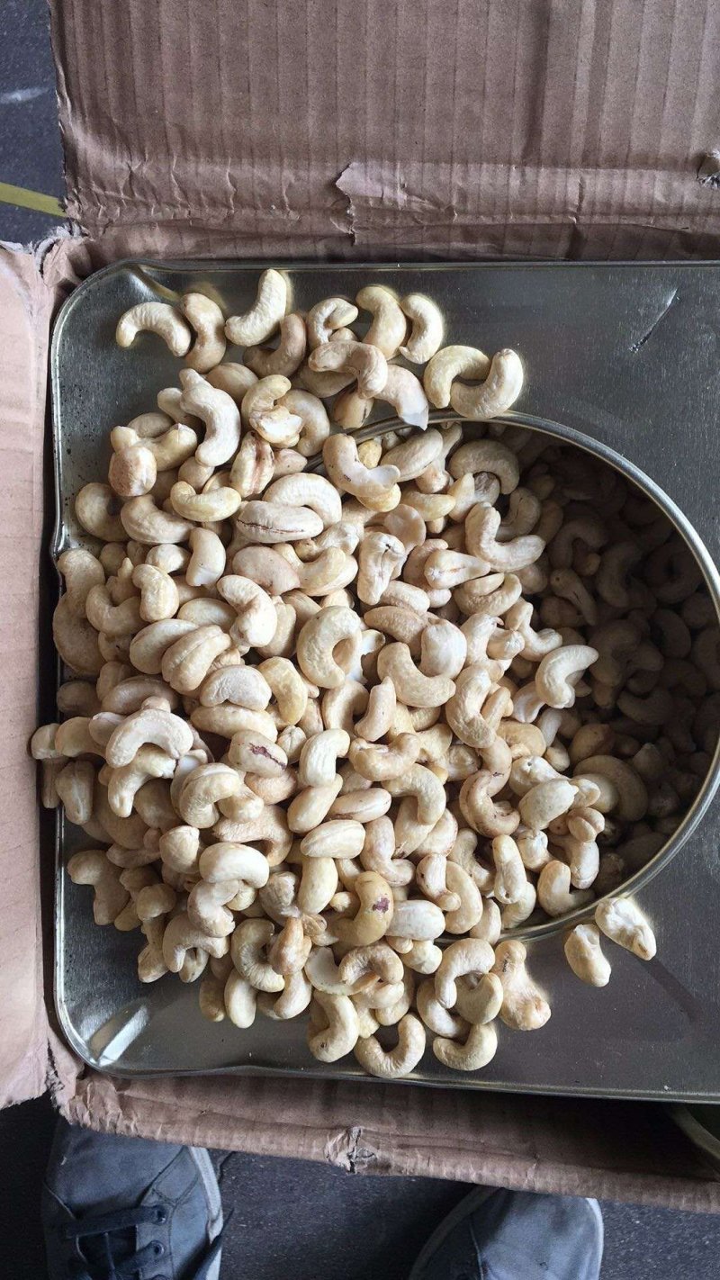 腰果盐焗紫衣腰果