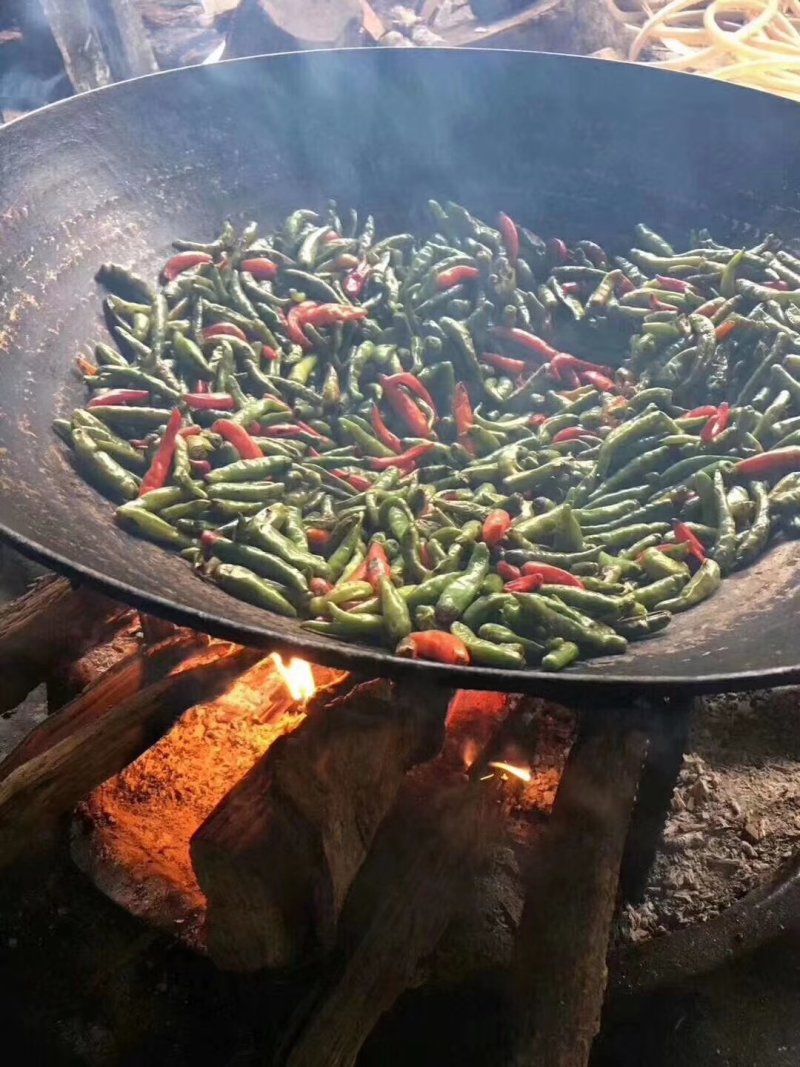 苦果子酱，采用原味的食材主料，辅料为地道农家特色