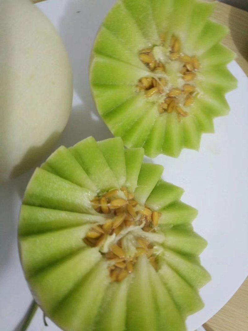 玉菇，网红冰淇淋甜瓜，大量供应，一件代发，代收代办