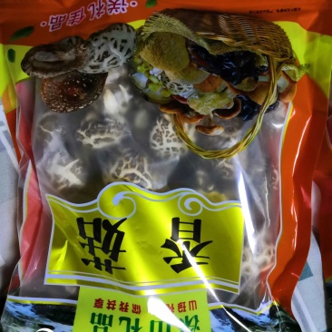 香菇，自家种植，今年鲜干菇，花菇，