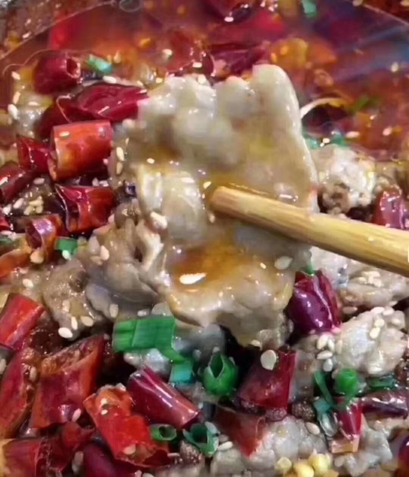 香辣牛肉片，做水煮牛肉，腌制好的，一包2斤，使用方便