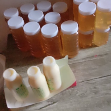 蜂蜜蜂王浆，各蜂产品农副产品量大从优