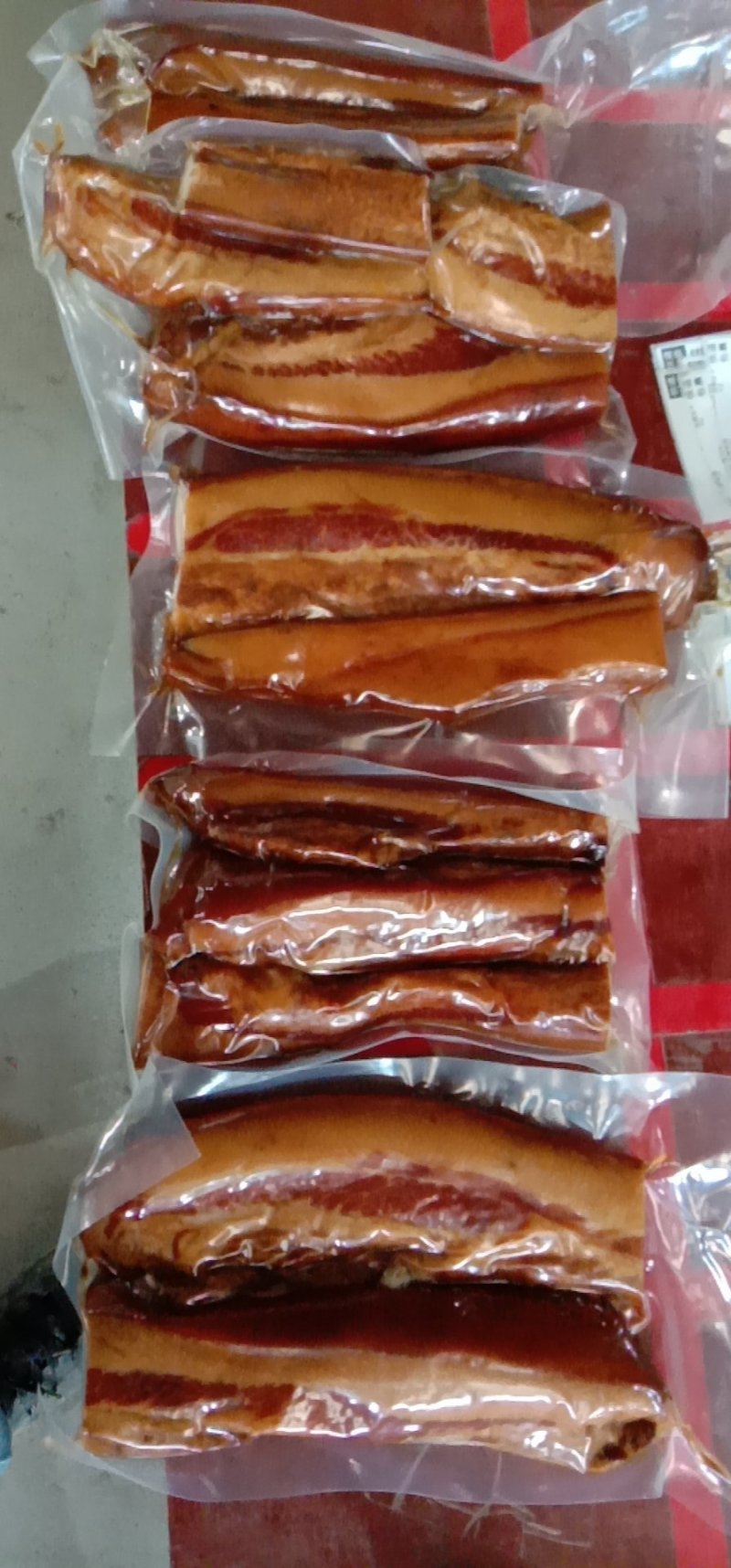 烟熏偏肥腊肉(厂家直供每天能供应30吨。支持一件代发