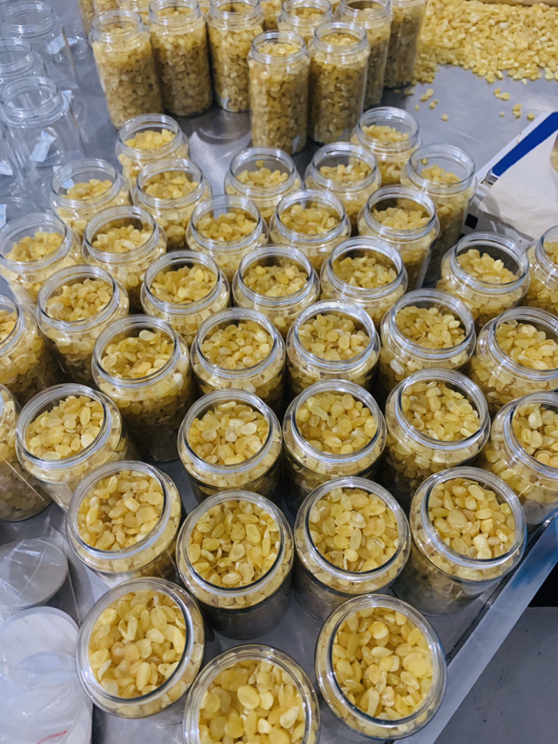 桃胶，皂角米，雪燕，雪莲子，胶原蛋白组合